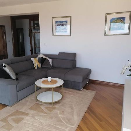 Apartman Niki Makarska Buitenkant foto